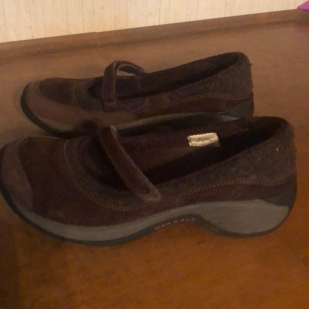 Merrell comfortable shoes - Picture 3 of 6
